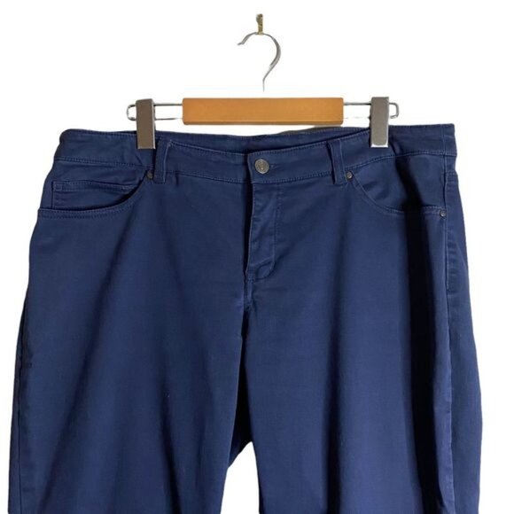 Denver Hayes Women's Mia Mid Rise Slim Straight Jeans - Picture 2 of 8